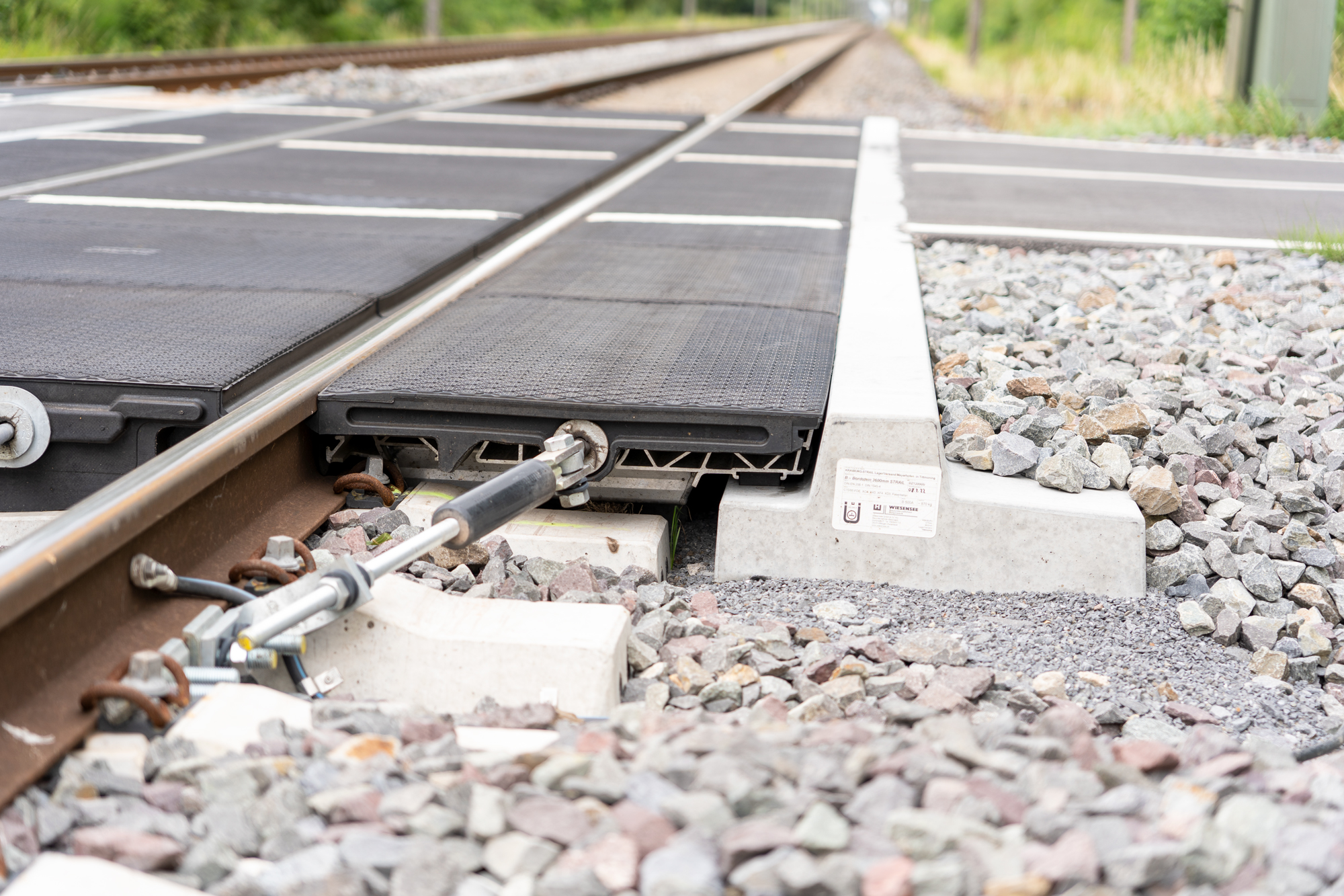 B Bordstein für schnellen Einbau ohne Unterbaueingriff