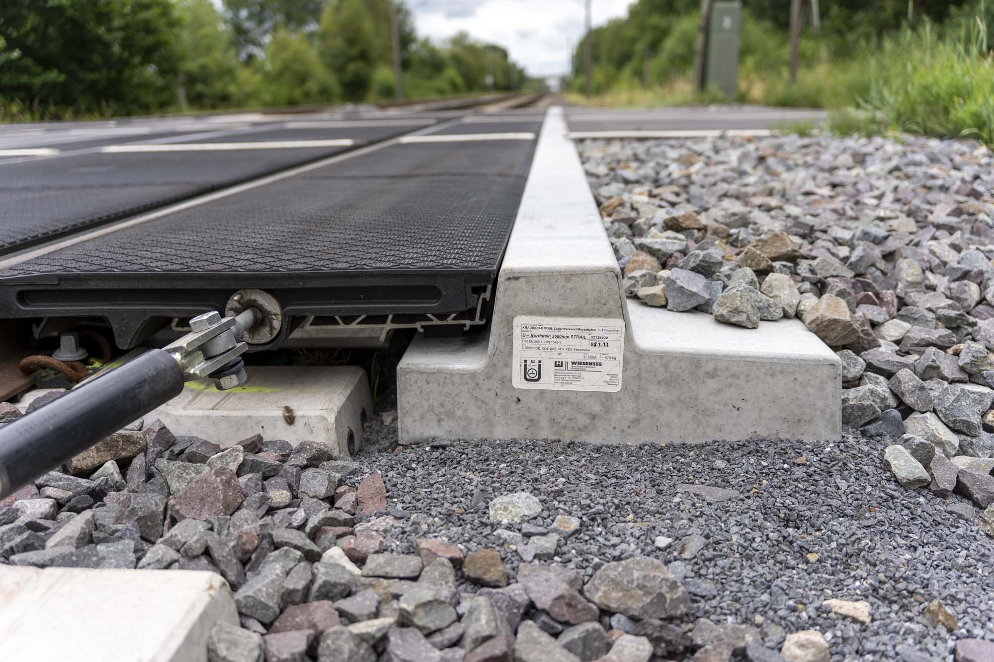 Nahaufnahme Stabiler Breit-Bordstein