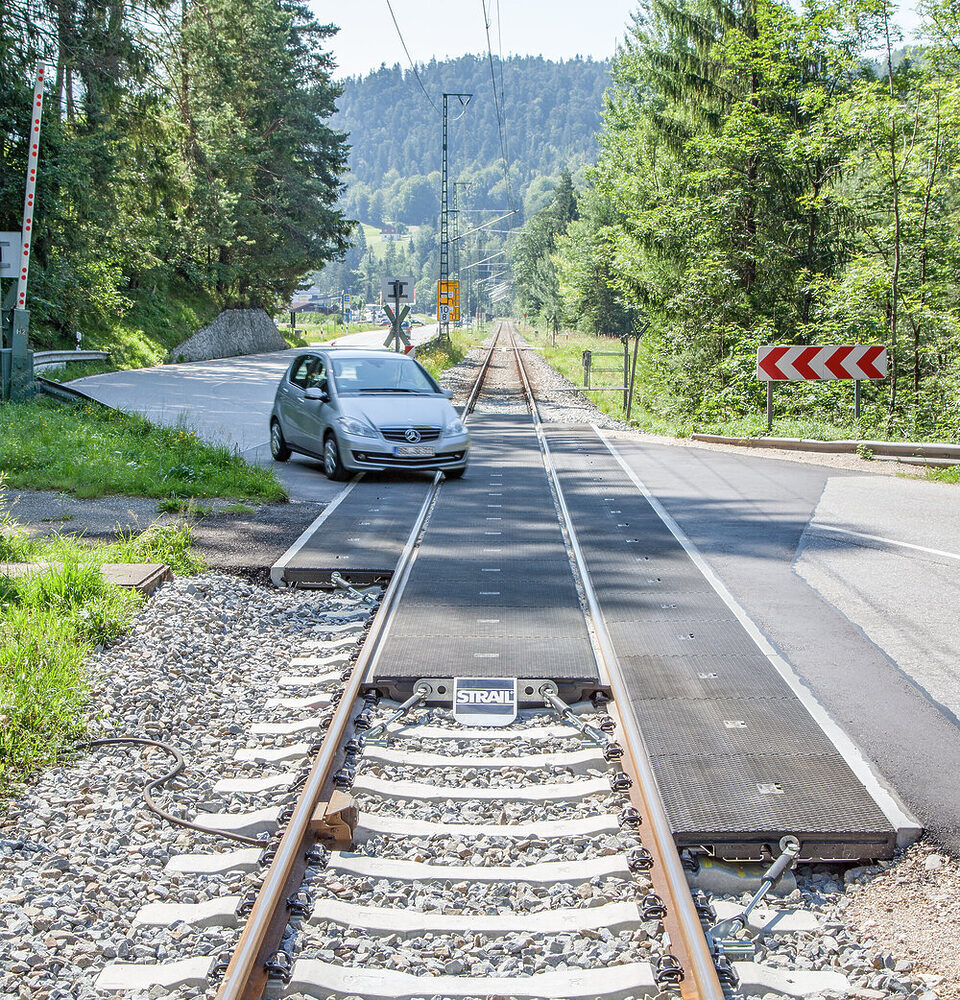 Bahnübergangssysteme - Vorteile für Verkehrsteilnehmer und Sicherheit im Alltag