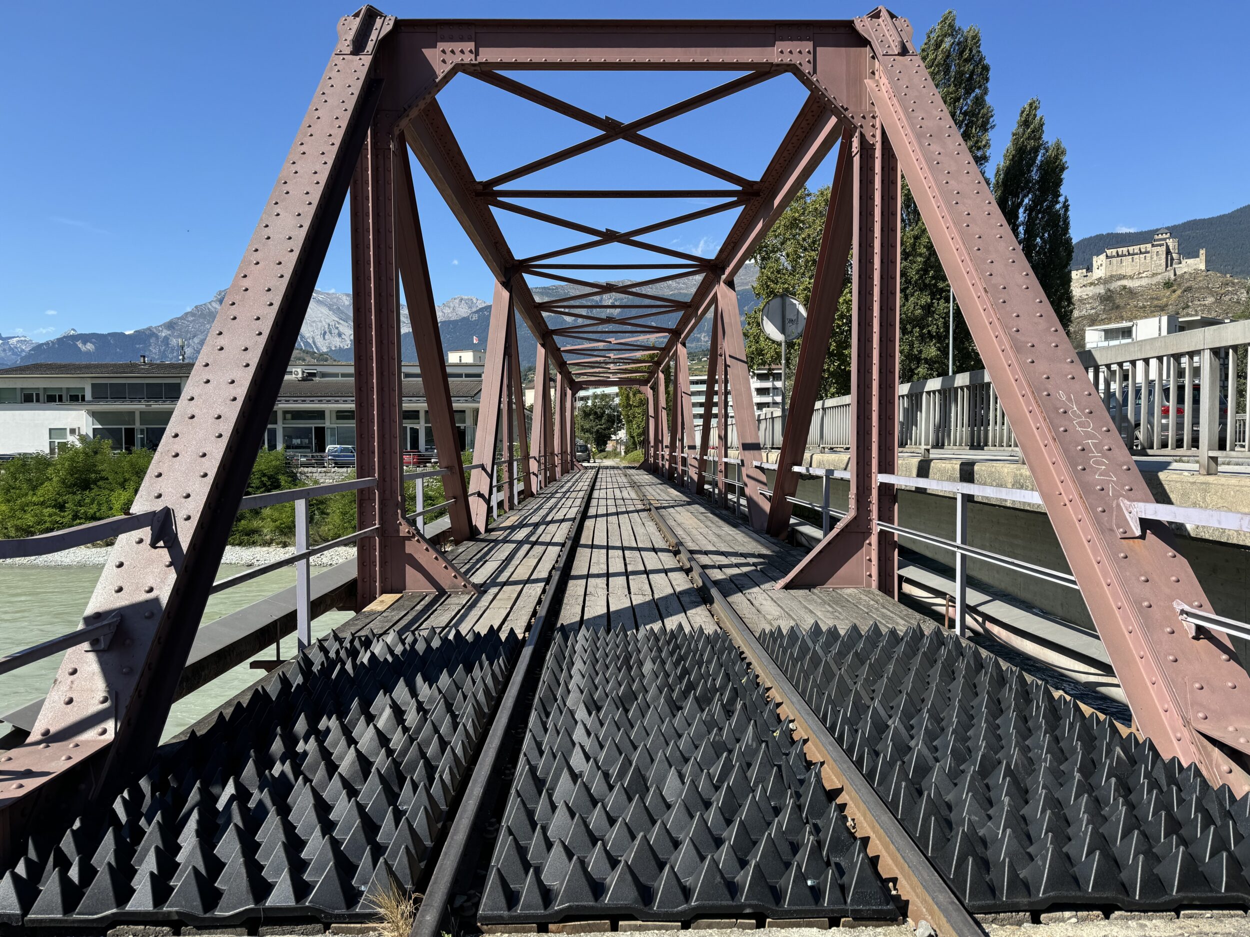 grid Zutrittsbegrenzung Brücke