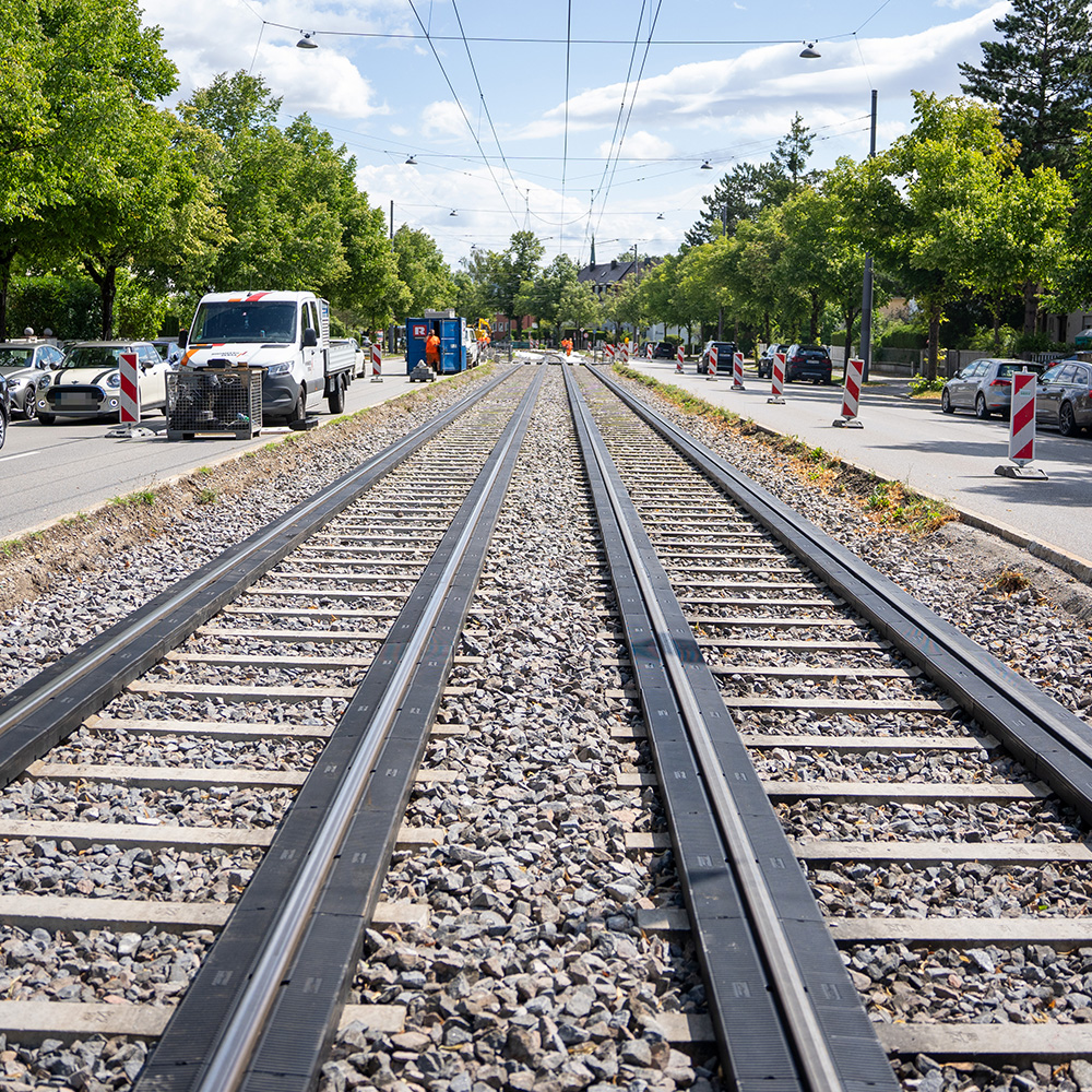 STRAILastic green track Munich installed profiles